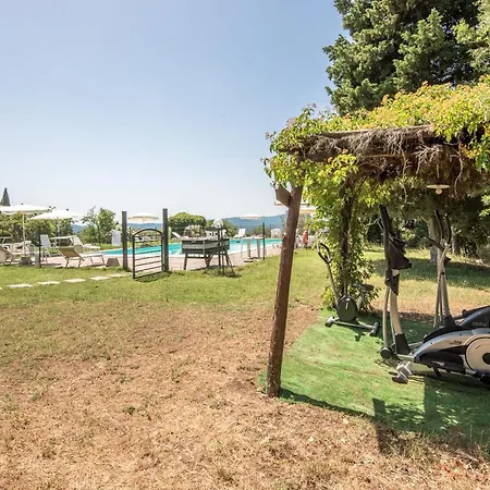 Poggio Primo - Bilocale Prunalbo مزرعة للإقامة
